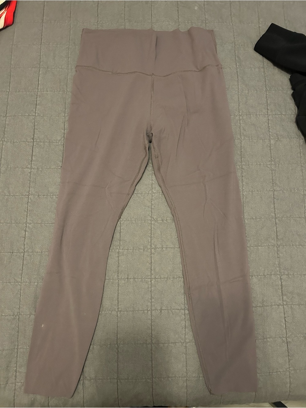 Nike High-Waist Mauve Leggings